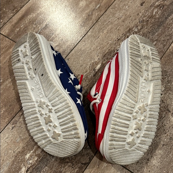 Hey Dude Kids' Patriotic Red and Blue Sneakers - Picture 5 of 6